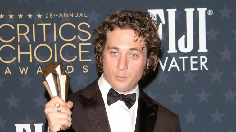 Jeremy Allen White at 2023 Critics Choice Press Room at the Fairmont Century Plaza on January 15^ 2023 in Century City^ CA