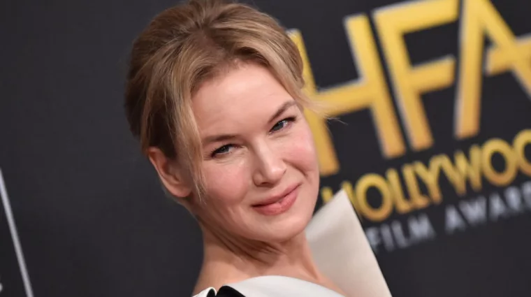 Renee Zellweger arrives for the Hollywood Film Awards 2019 on November 03^ 2019 in Beverly Hills^ CA