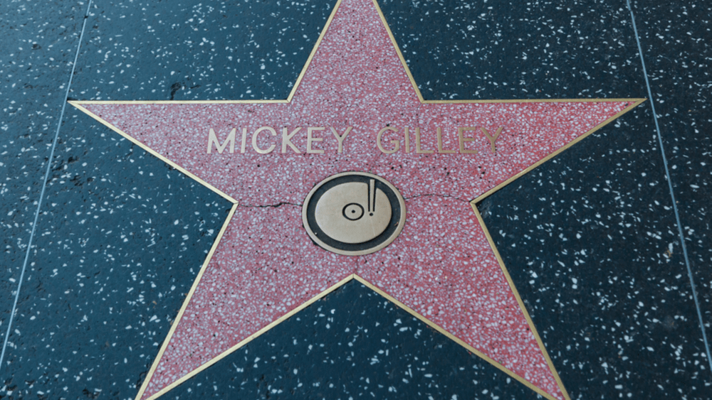 Country music icon Mickey Gilley dies at age 86 - Vimarsana News