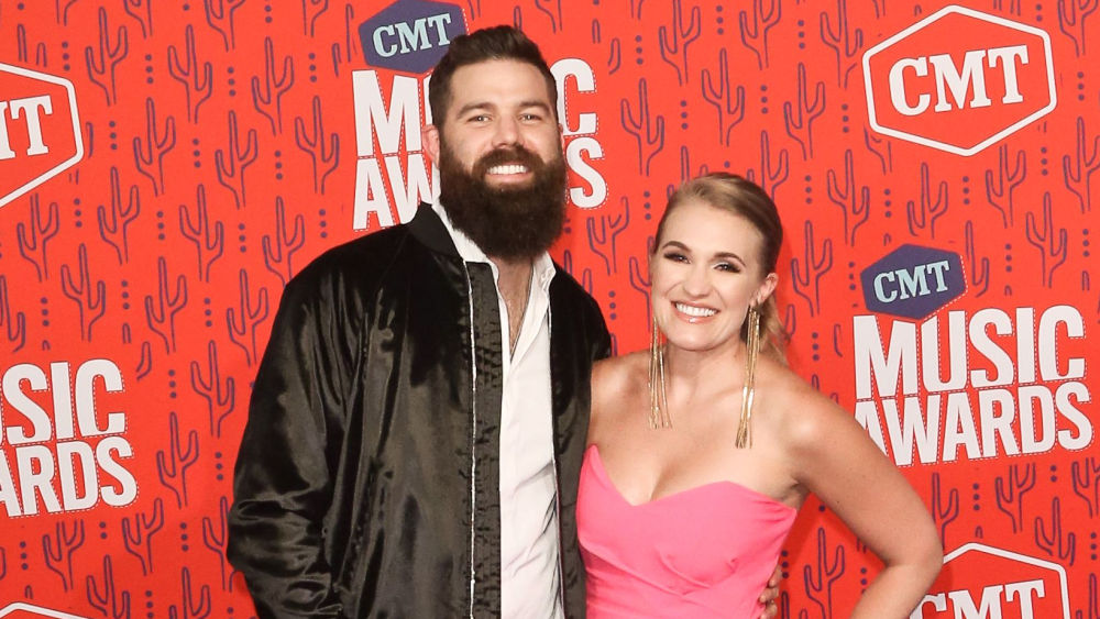 Jordan Davis and wife Kristen expecting their third child together - Vimarsana News