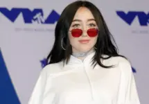 Noah Cyrus at the 2017 MTV Video Music Awards held at the Forum in Inglewood^ USA on August 27^ 2017.
