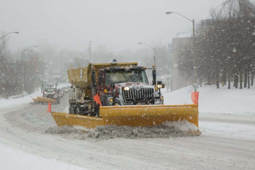 Iowa DOT Puts 900+ Plow Trucks on GPS, Replacing Spotty Cell System | KBUR