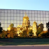 wallace-building