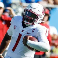 Washington State quarterback Cameron Ward (1) in actions during an NCAA college football game between the UCLA and the Washington State^ Saturday^ Oct. 7^ 2023^ in Pasadena^ Calif.