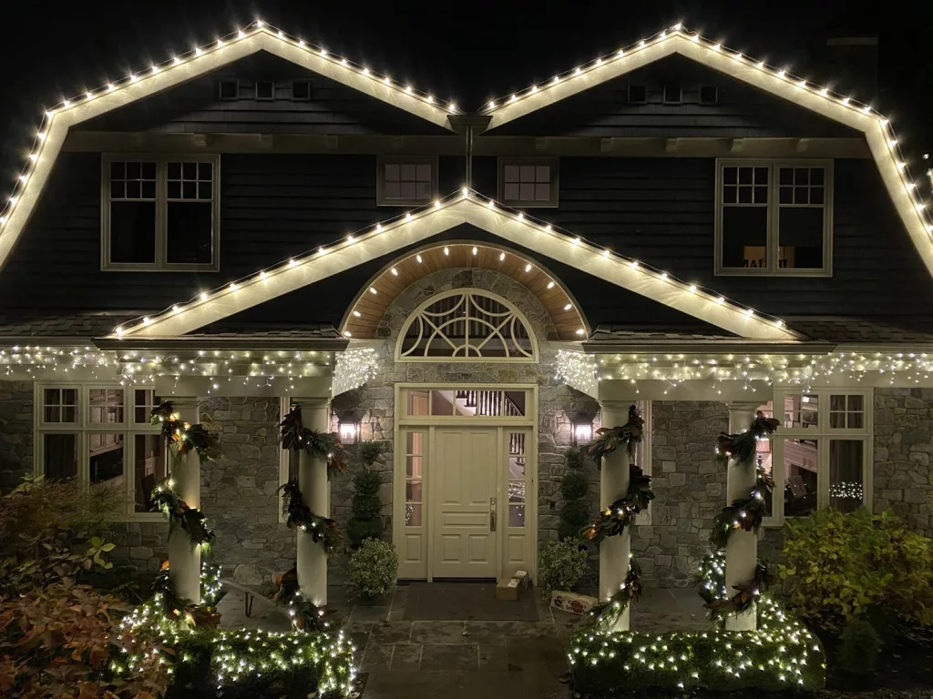 daprdan_bellevue_chrsitmas_lighting_services