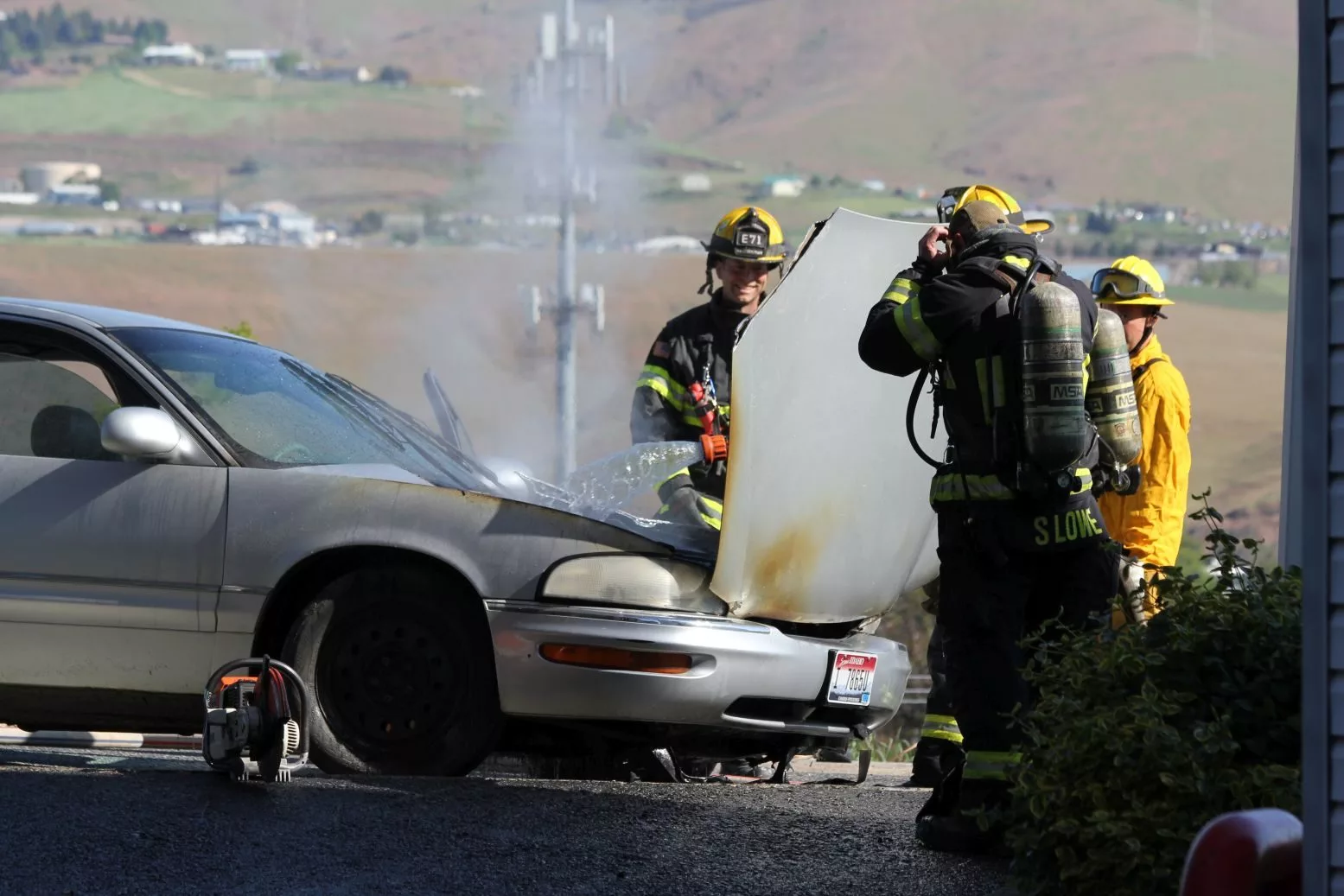 lfd-car-fire-apr30th20251