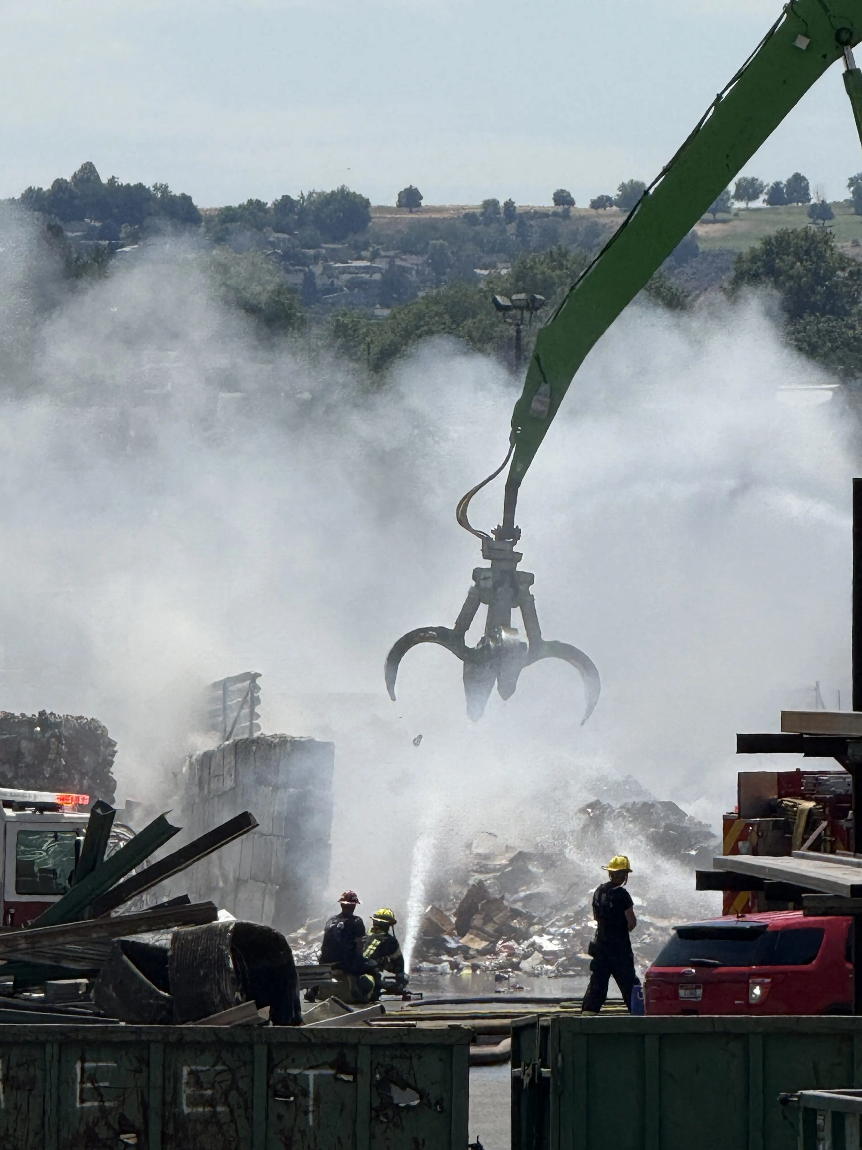 lewiston-fire-_-pacific-steel-recycling-fire-_-july-8th-2025-_11