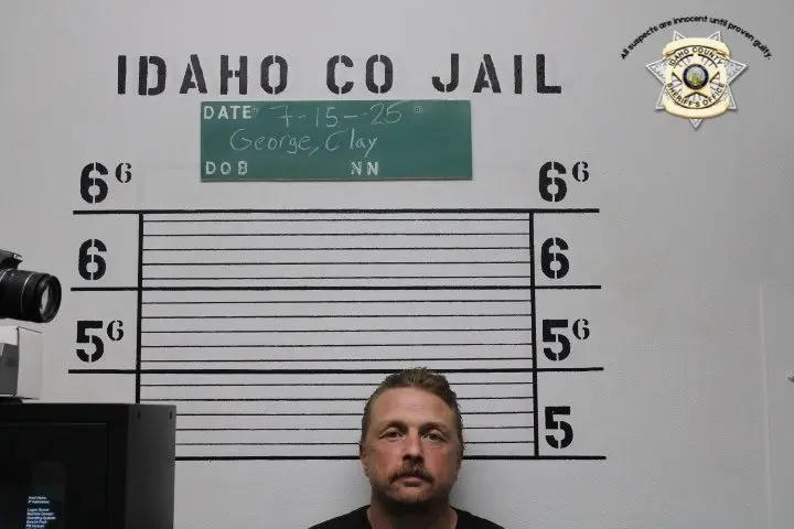 idahocosheriff_headbutt