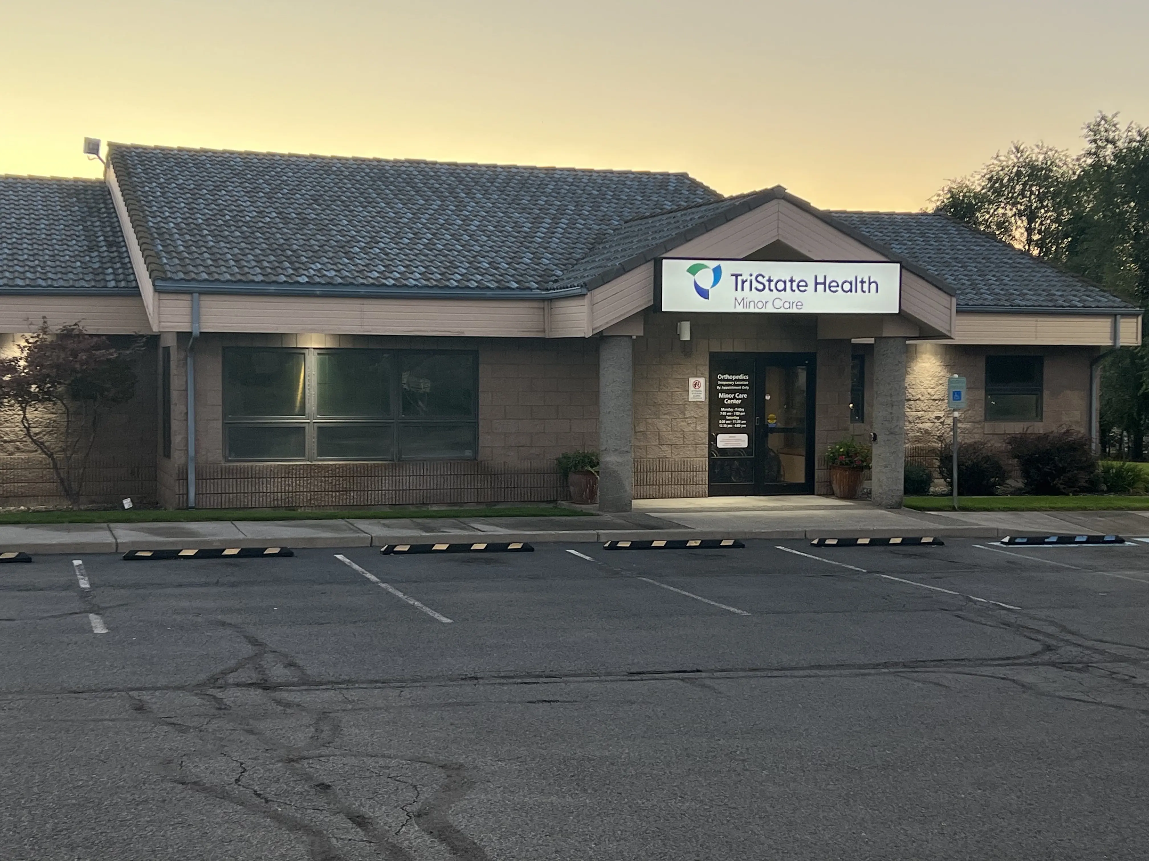 oct-3-minor-care-exterior