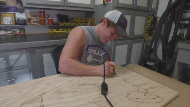 grant-ripperda-wood-working-feature_preview-0000004