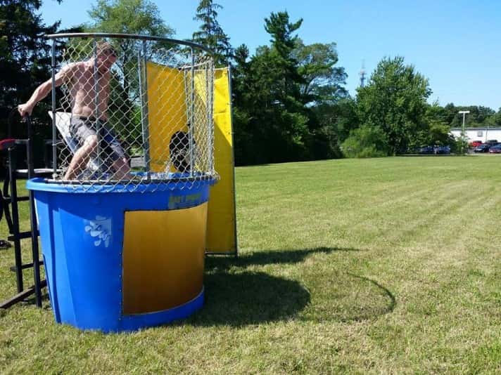 christmas-in-august-hunter-in-the-dunk-tank