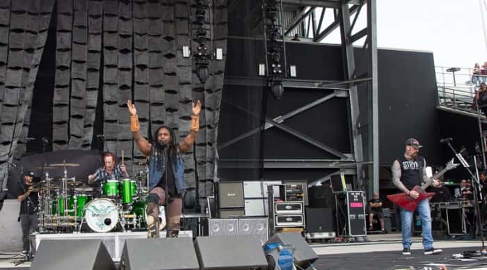 Sevendust (photo by Jason Squires)