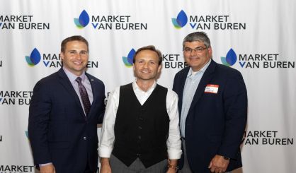 Market Van Buren Holds Business Recognition Awards - Vimarsana News