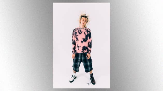 Machine Gun Kelly's new album features WILLOW on a song called "Emo Prom" - Vimarsana News