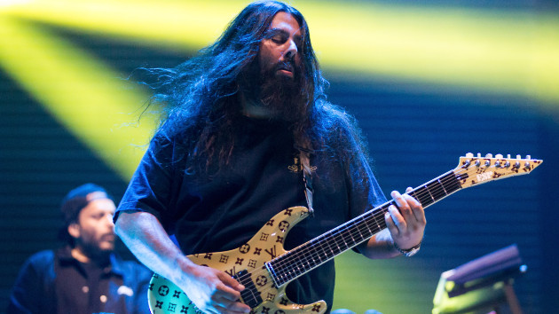 Deftones' Stephen Carpenter drops off band's international shows - Vimarsana News