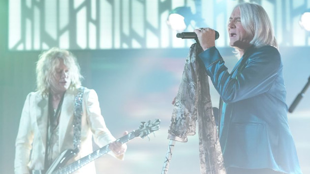 Def Leppard promises "crown jewels" & more on pandemic-delayed Stadium Tour: "It's gonna be even bigger" - Vimarsana News