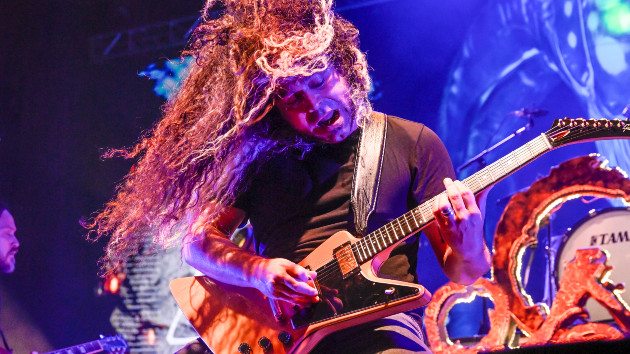 Coheed and Cambria's Claudio Sanchez announces new signature guitar pedal - Vimarsana News