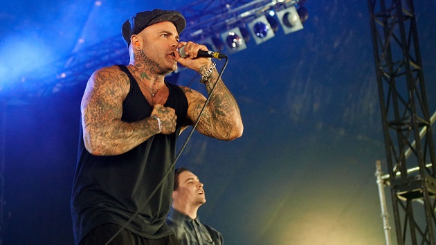 (hed)p.e. removes Crazy Town from tour following backstage fight - Vimarsana News