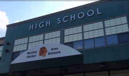 Benton Harbor School Board hears from public about superintendent search - Vimarsana News