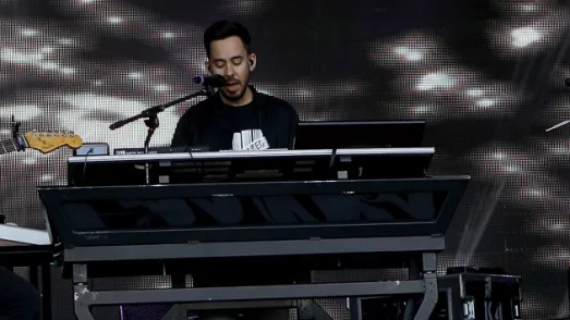 m_mikeshinoda_092523435108