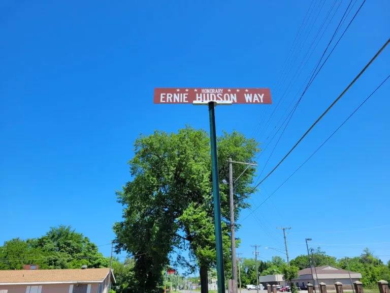Ernie Hudson in Benton Harbor for street renaming, high school graduation - Vimarsana News