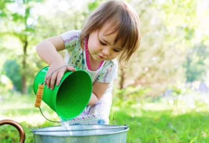 bucket-safe-768x527467054-1