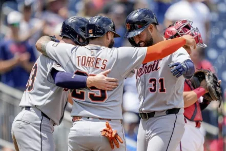 070325-tigersnatsdh-768x512333732-1