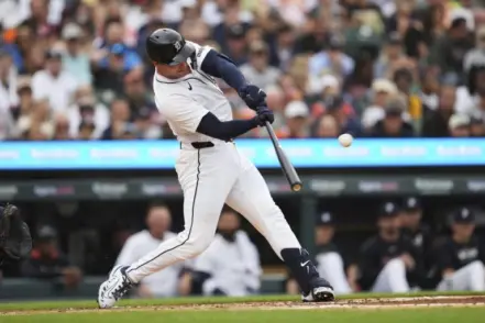 082125-tigersastros-dingler-768x512695249-1