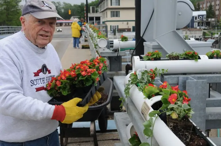 bobcoppingthree-768x510898333-1