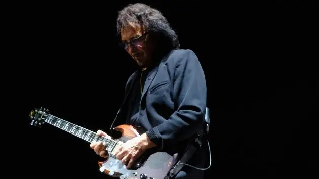 getty_tonyiommi_012226590306
