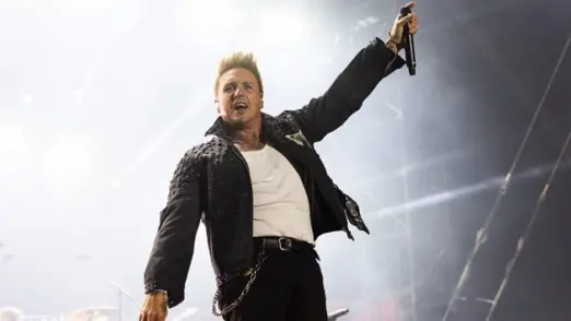 g_paparoach_022426890930