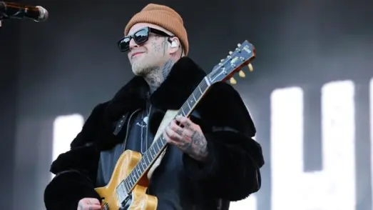 g_highlysuspect_02272612444