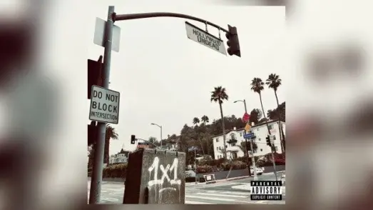 m_hollywoodundead_031126714739