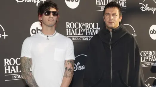 m_twentyonepilots_121025839598