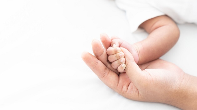 Baby goes home from hospital 5 months after mom stabbed while pregnant - Vimarsana News
