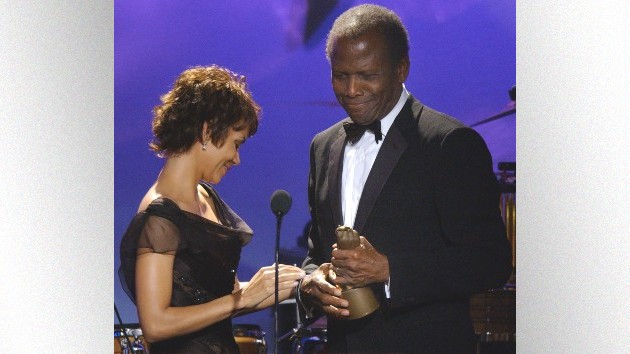 Halle Berry remembers her idol Sidney Poitier, Ariana DeBose says 'SNL' will be a "surprise," and more - Vimarsana News
