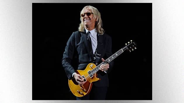 Davey Johnstone calls new solo album "a complete family affair"; says Elton John was "blown away" by it - Vimarsana News