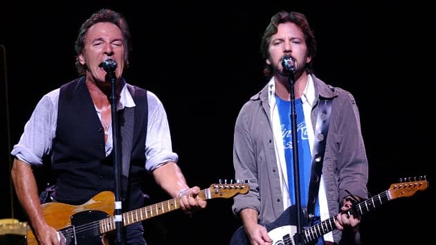 Watch Bruce Springsteen chat with Eddie Vedder about Pearl Jam singer's new solo album 'Earthling' - Vimarsana News