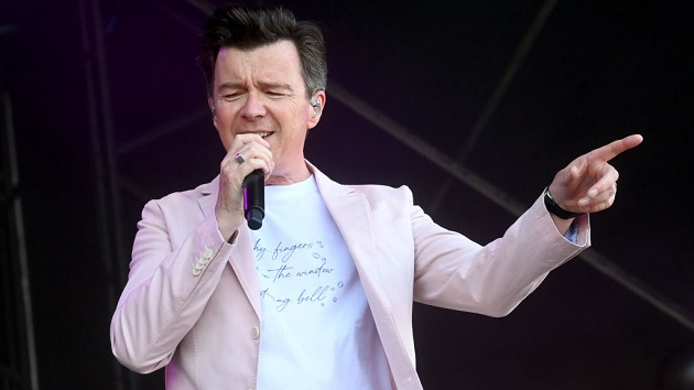 Rick Astley: "I've never been cool, and that's OK" | SuperHits 103.7 COSY-FM - Vimarsana News