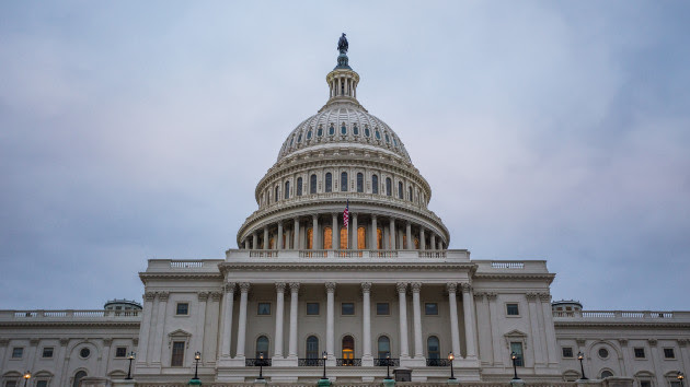getty_61022_uscapbldgclose234814732