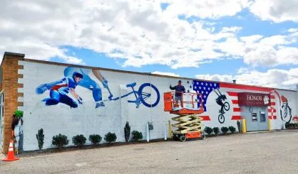 hannah-roberts-mural-1764595