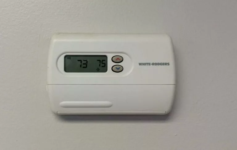 thermostat-768x487701171-1