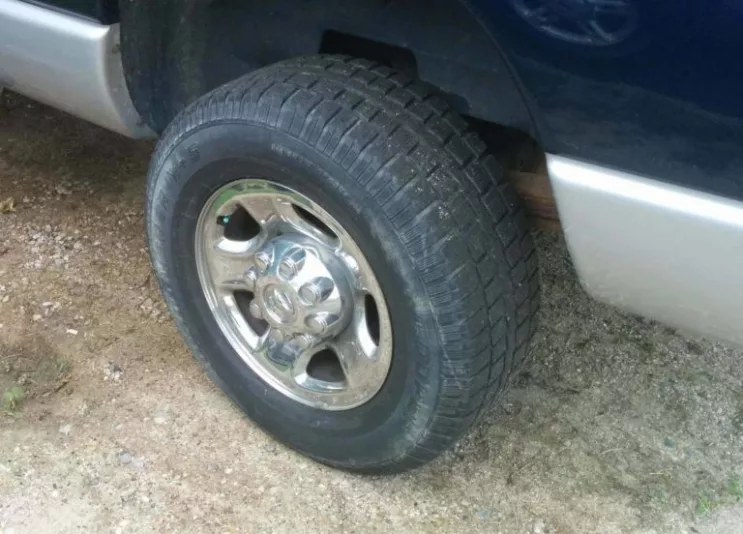 vehicletire-768x552843491-1