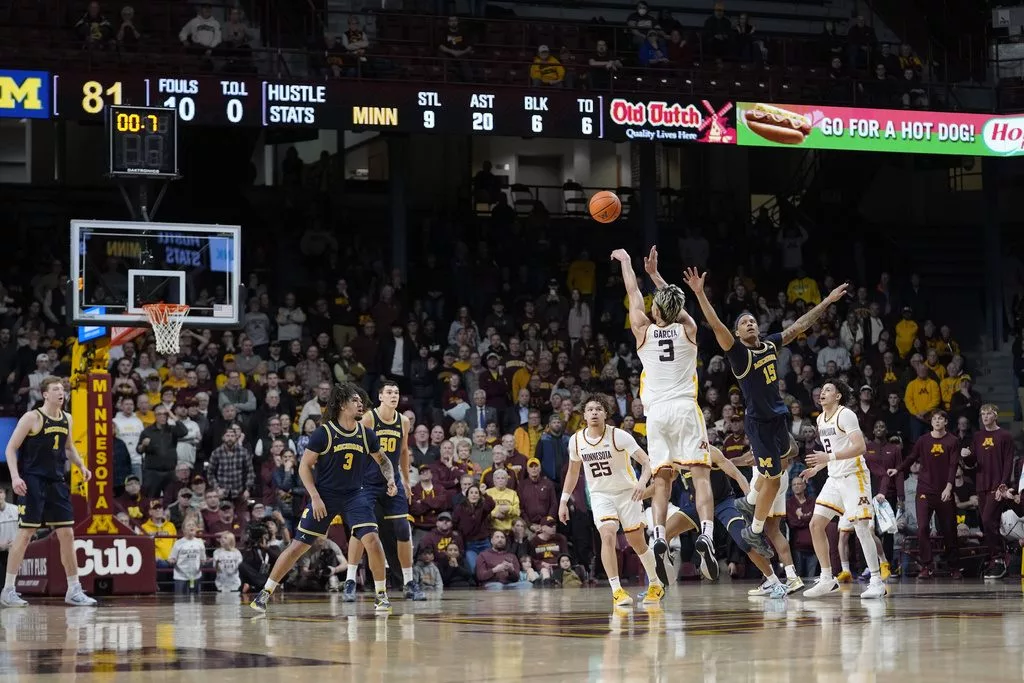michigan-minnesota-basketball
