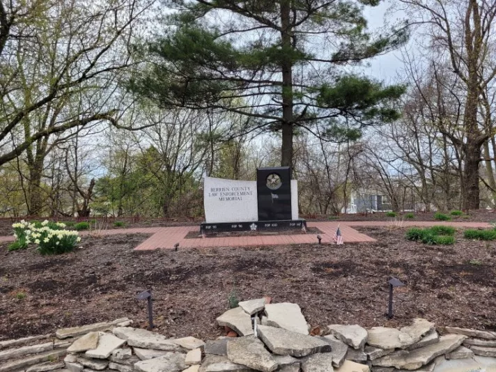 berrien-law-enforcement-memorial-768x576878083-1