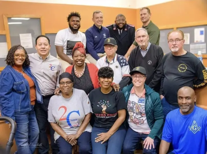 local-leaders-of-community-dinner-768x572225485-1