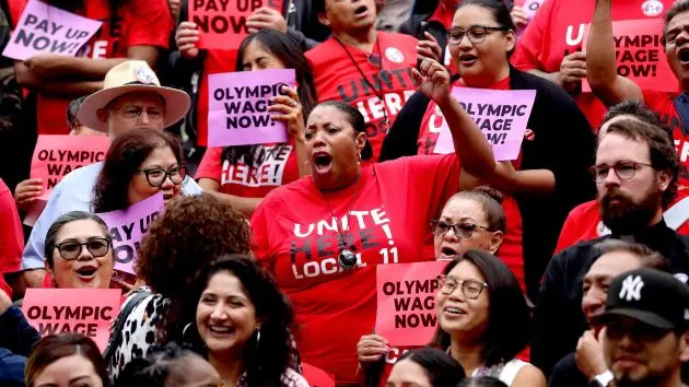 getty_worker-protest-gty-jef-251229_1767028825421_hpmain907064