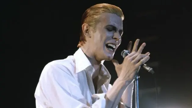 getty_davidbowie_010926800409
