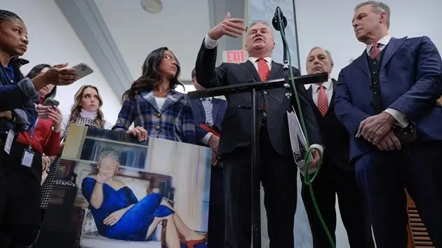 g_comerclinton_011326806246