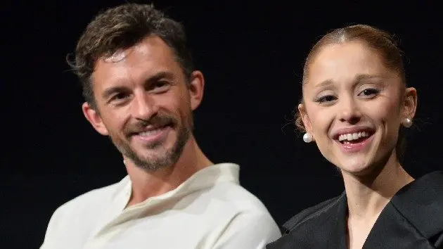 getty_ari20and20jonathan_121625150576